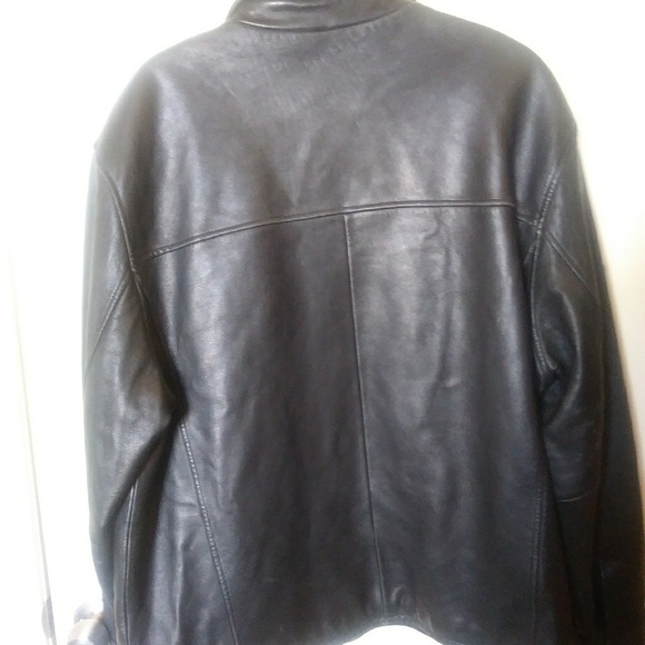 London Fog black leather jacket - Picture 2 of 2